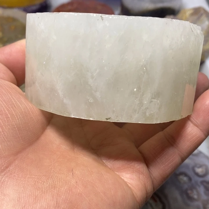 定制石英质玉雪***1定制石英质玉手镯