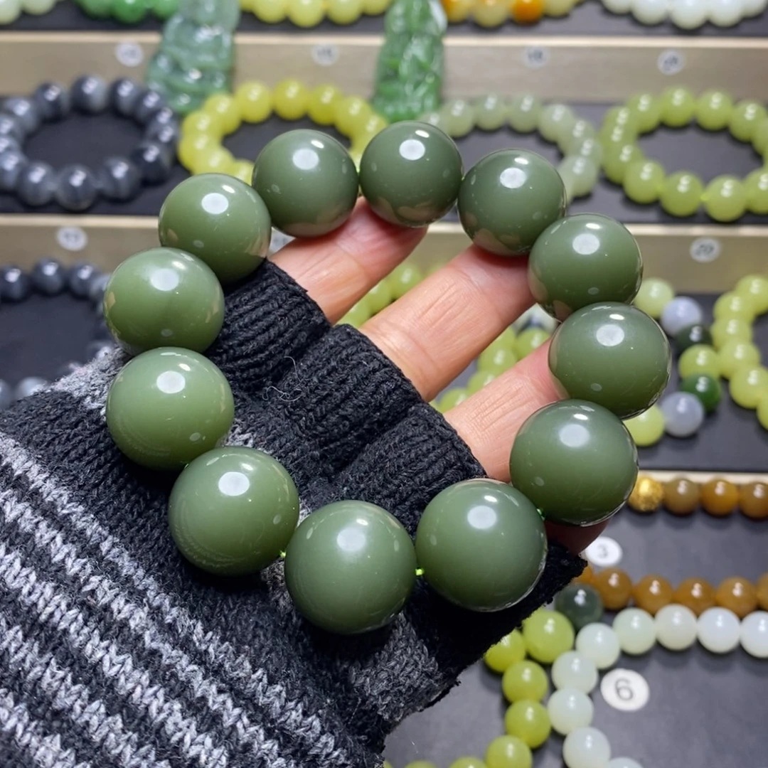 和田玉未镶嵌手串