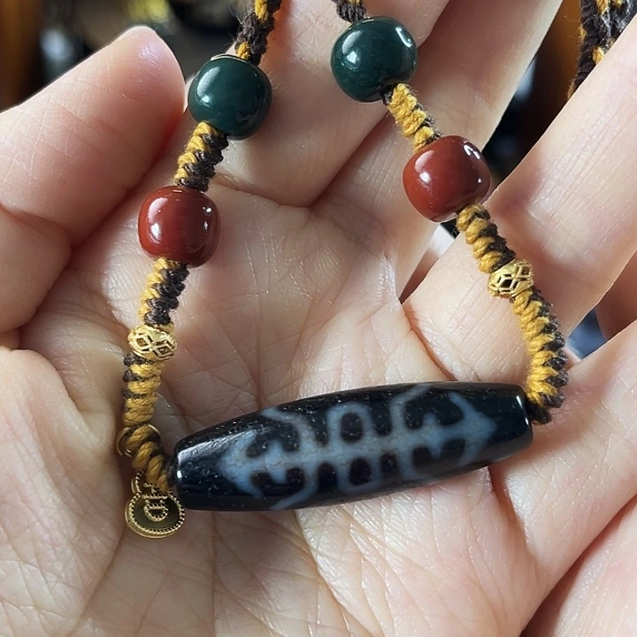 玛瑙/玉髓颈饰未镶嵌合金