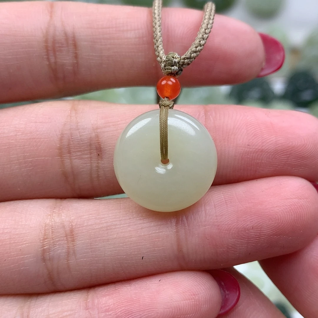 【闪购商品】颈饰未镶嵌和田玉