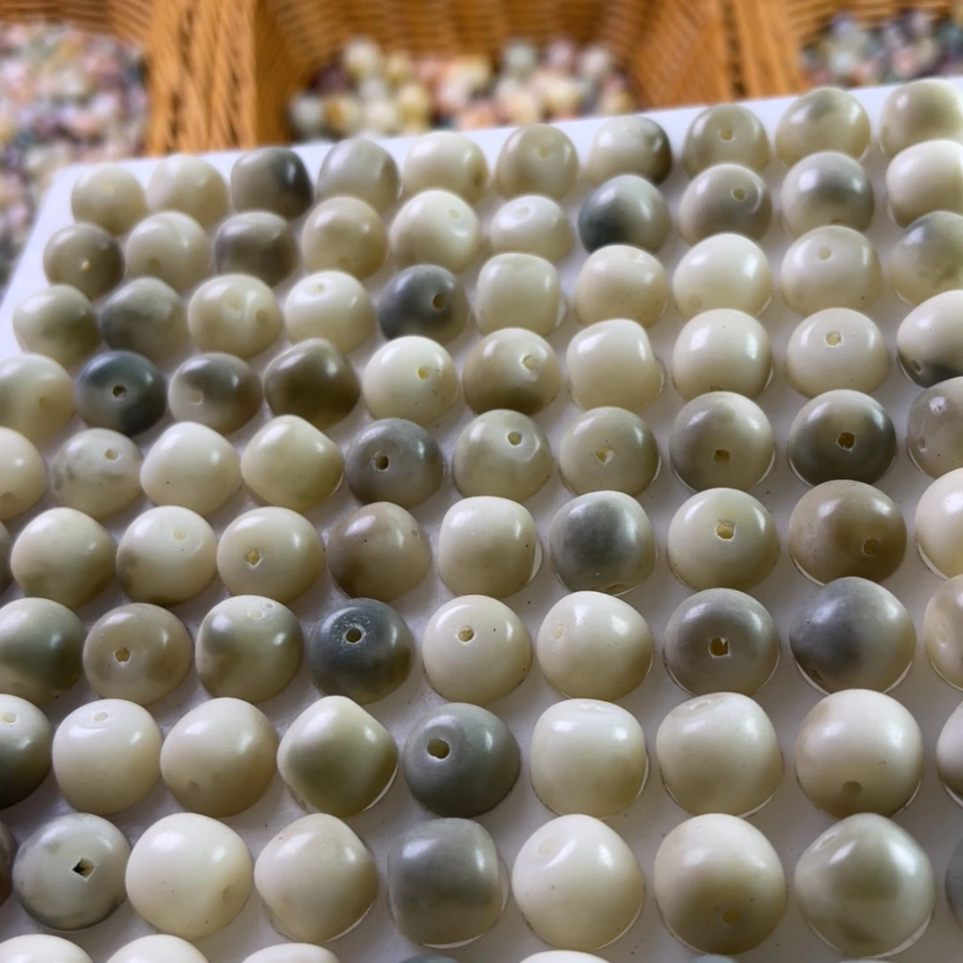 白玉菩提吊坠12飘花桶珠200颗