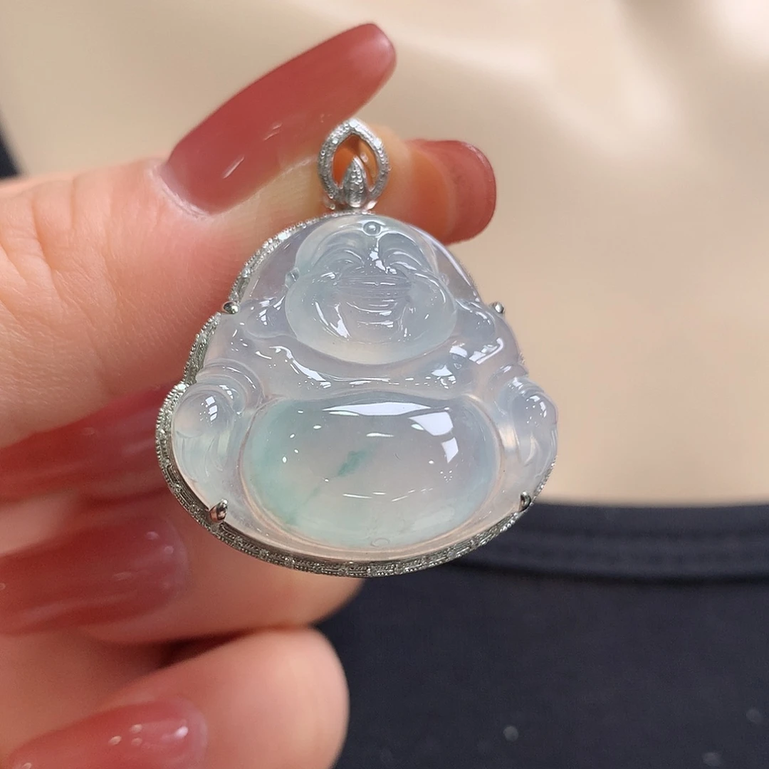 翡翠18K金镶嵌颈饰佛公