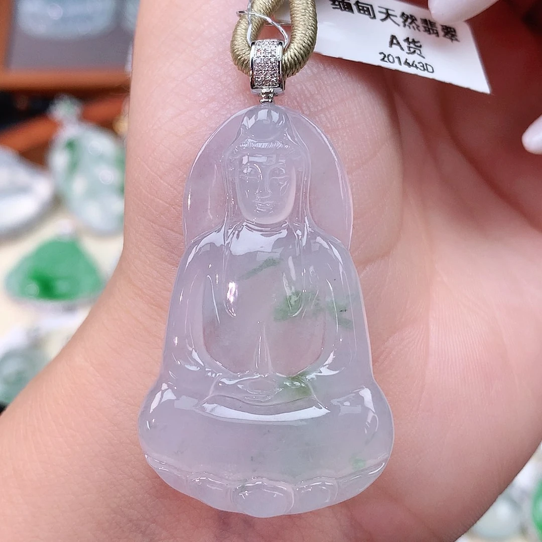 颈饰18K金镶嵌翡翠观音