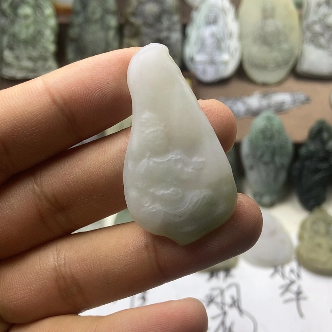 定制翡翠未镶嵌翡翠