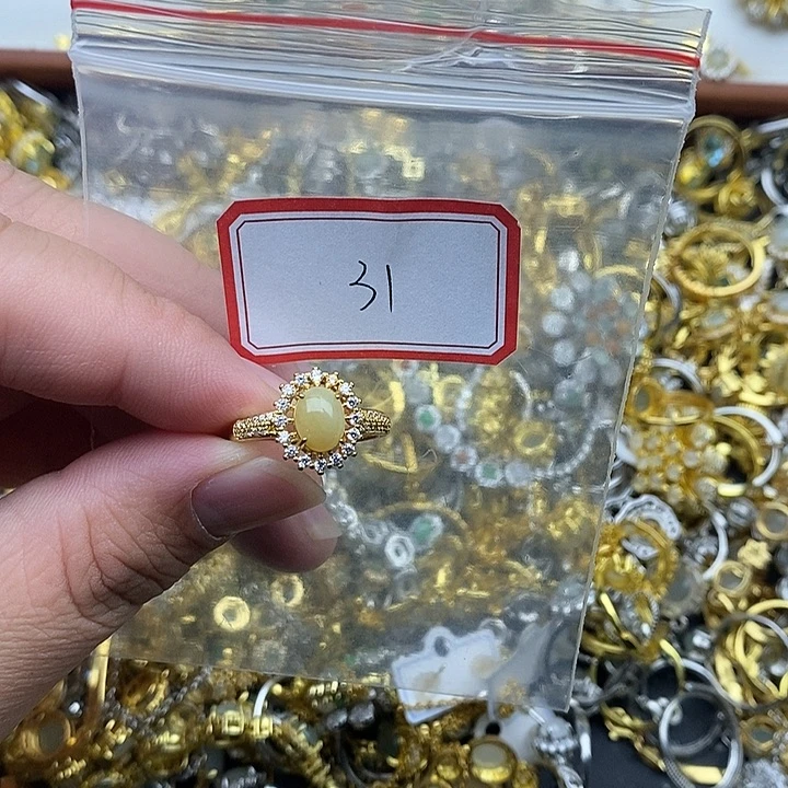 翡翠未镶嵌戒指31