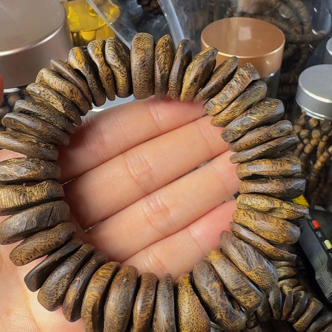 沉香手串牛肉干49克