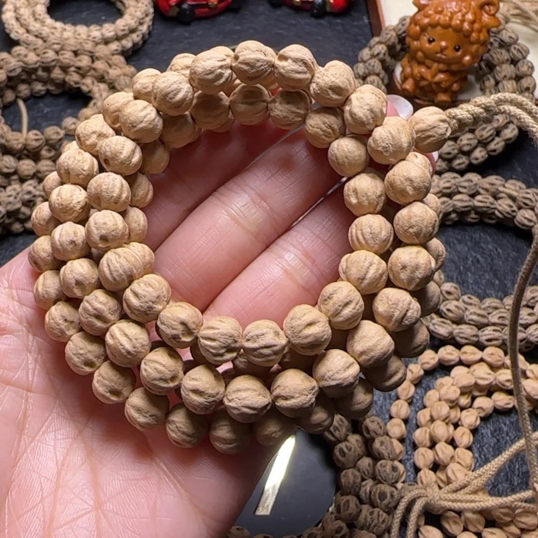 过***哥吊坠柏香籽/百香籽