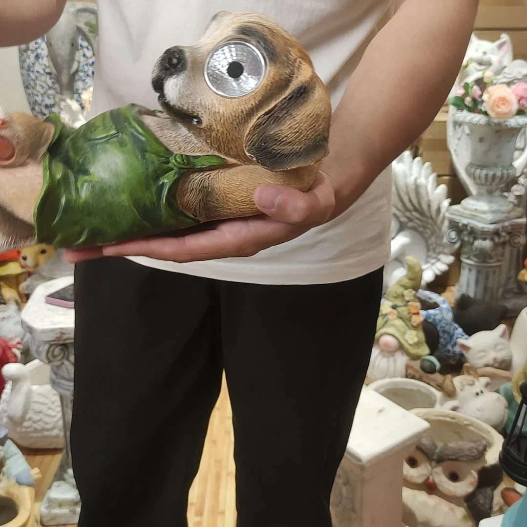 合成树脂太阳能躺狗