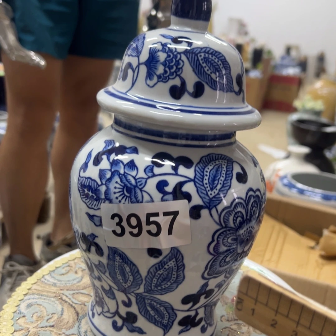 瓷片微瑕青花瓷器值得厚爱