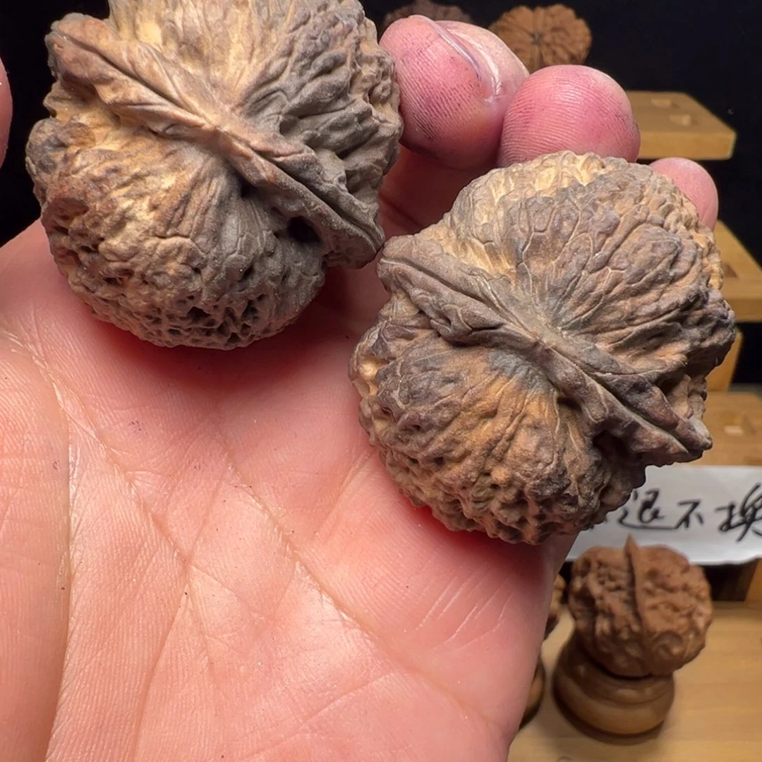 吊坠文玩核桃荔枝纹铁狮子44mm