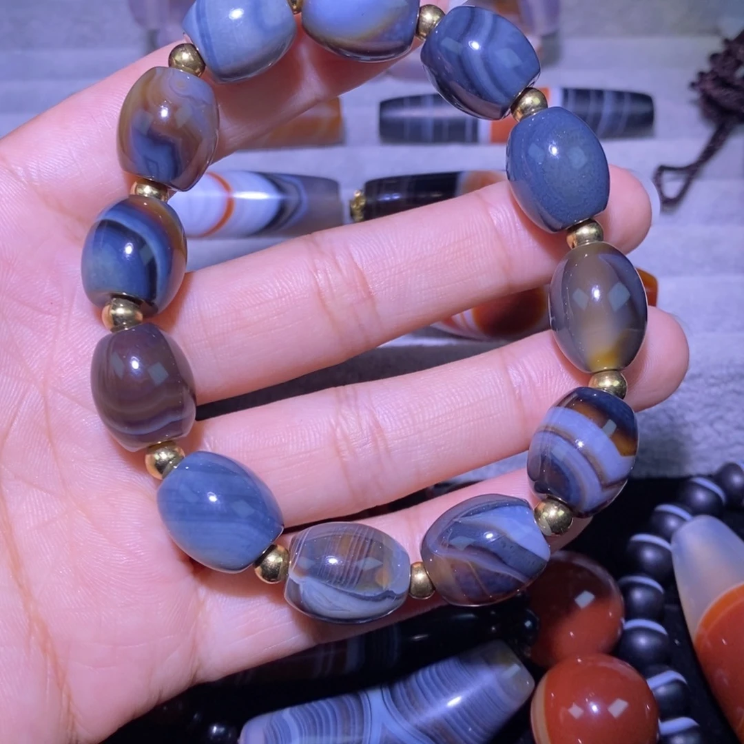 k***e玛瑙/玉髓颈饰未镶嵌