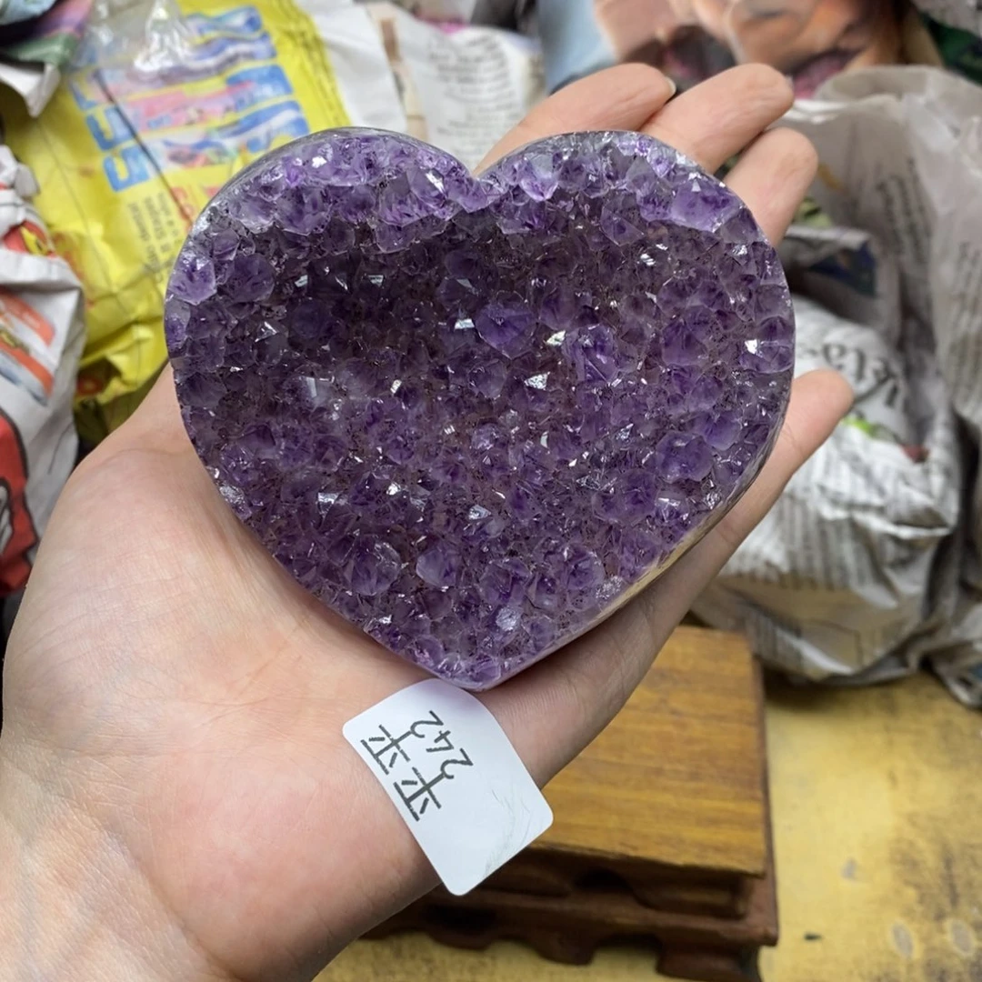 乌拉圭未镶嵌紫晶