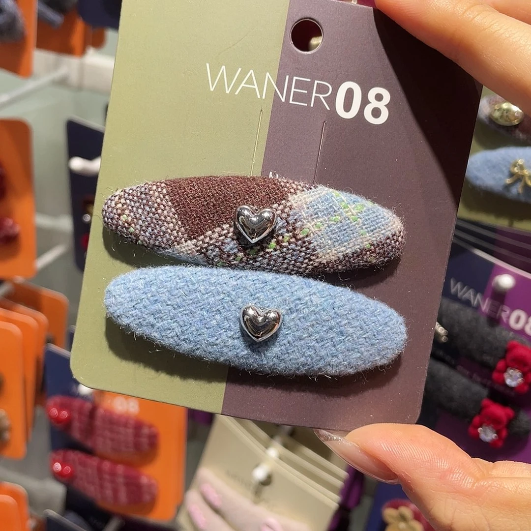 布艺非金属蓝格椭圆爱心