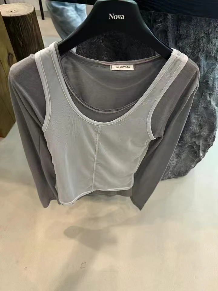 杭州NUT家新款 灰色两件套打底衫 很特别