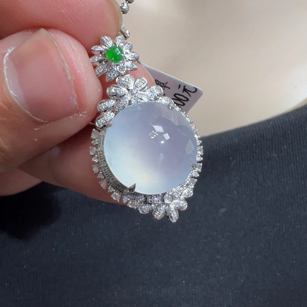 翡翠吊坠(不含链)18K金镶嵌