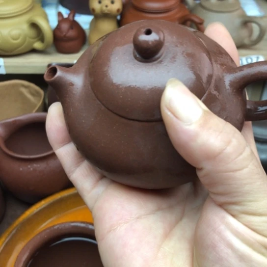 茶壶紫砂紫泥文但170豪升左右有瑕疵