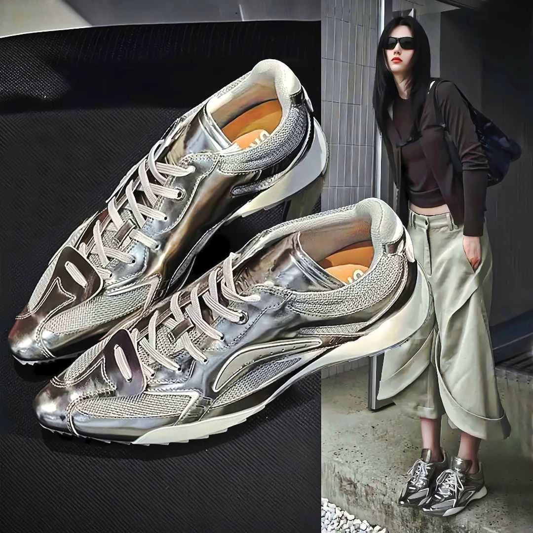 2025年新款德训鞋超好穿~小众银色尖头小众设计韩版德训鞋女百搭