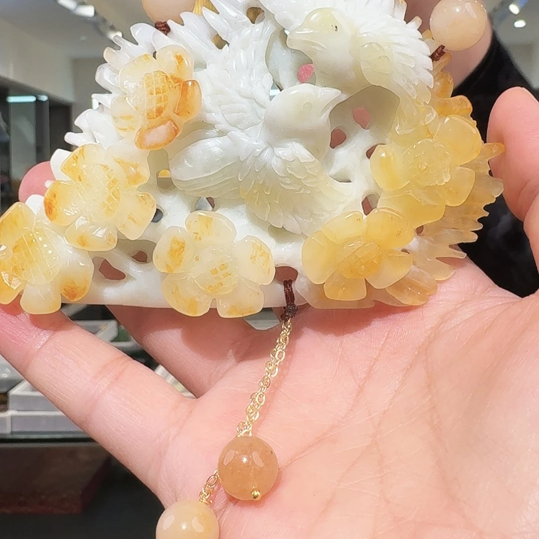 岫玉未镶嵌颈饰吊坠