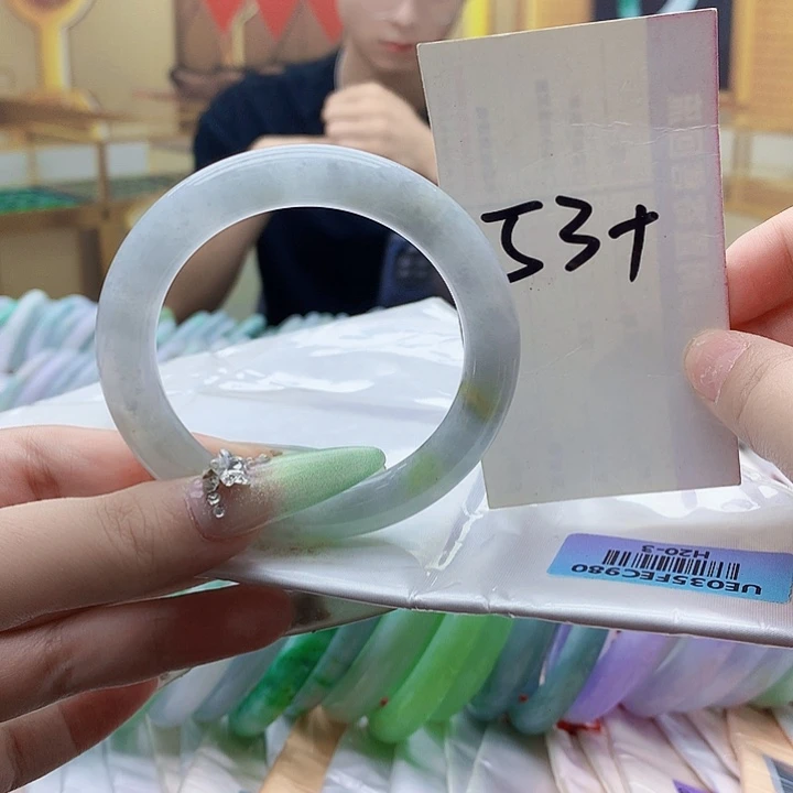 未镶嵌手镯翡翠nn