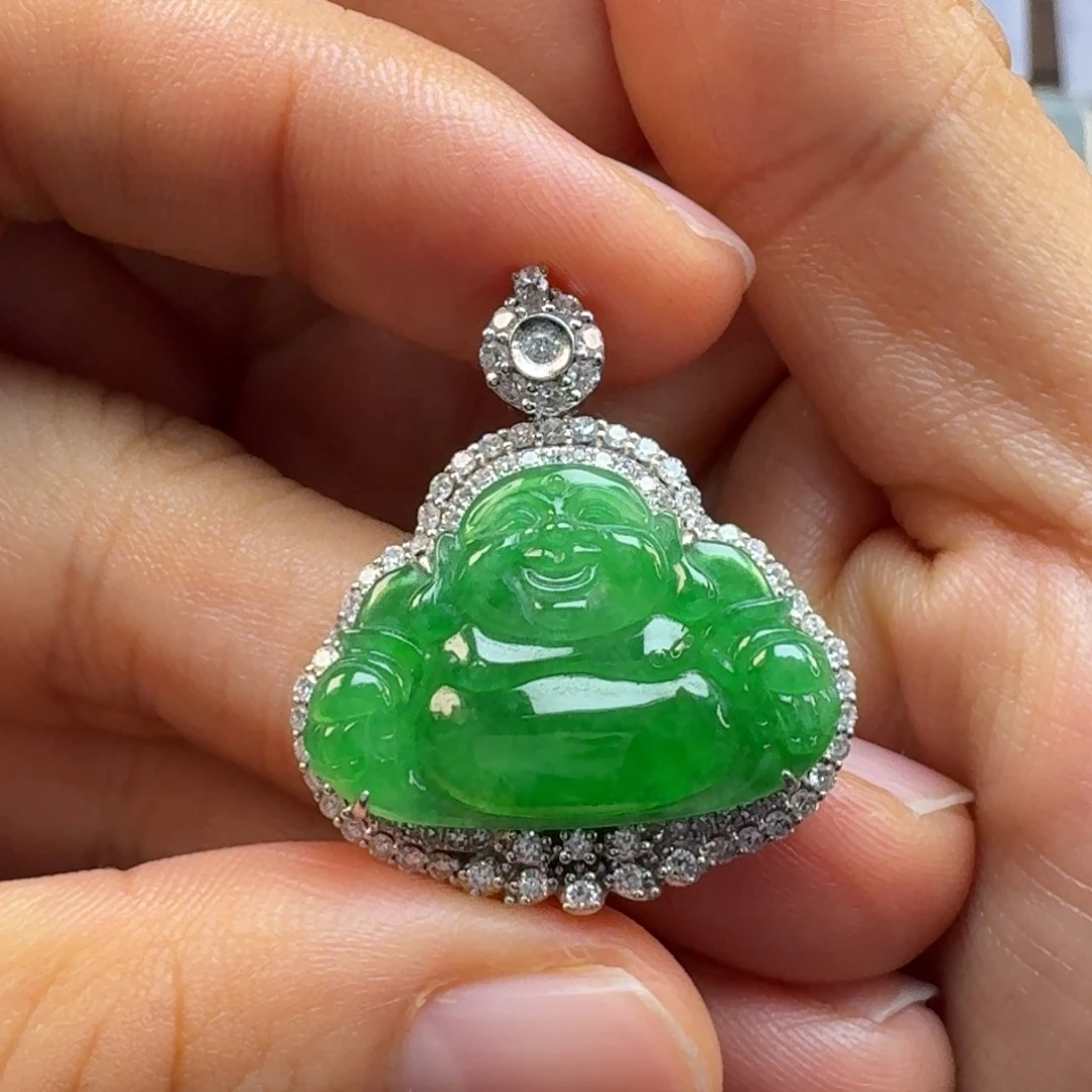 翡翠18K金镶嵌颈饰高冰甜阳绿佛公