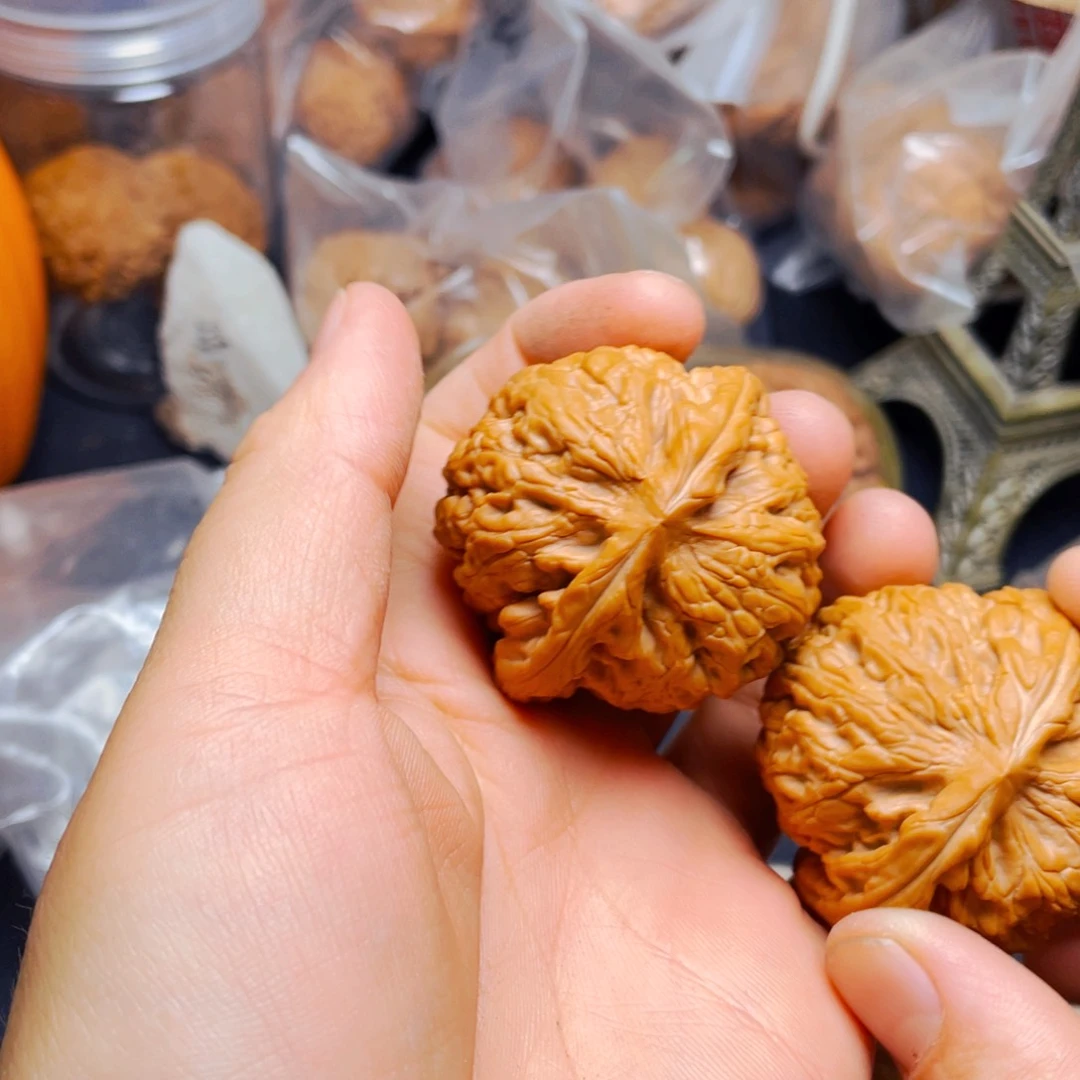 文玩核桃吊坠c****l红锦鲤