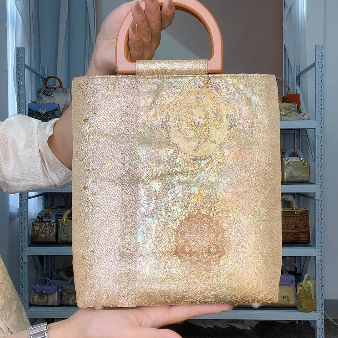 织物桑蚕丝非遗唐锦手提晚宴