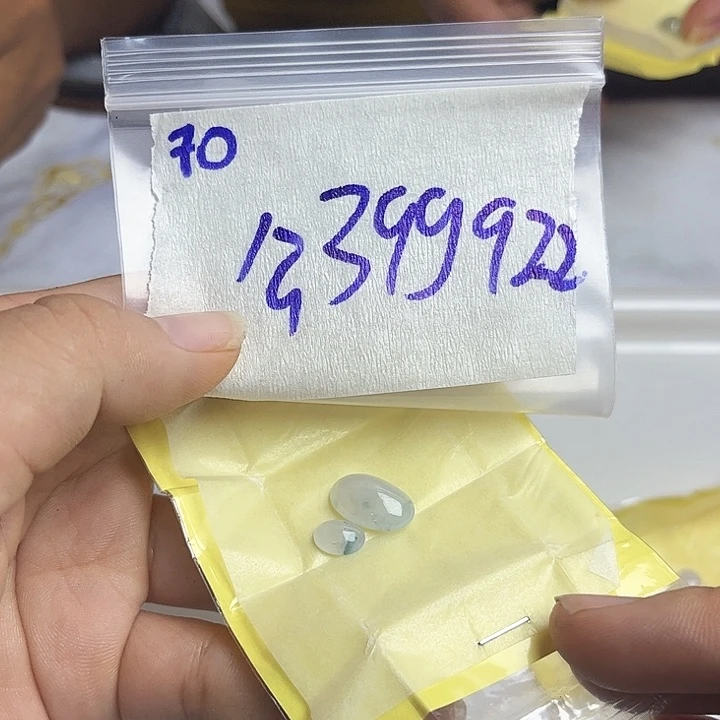未镶嵌定制翡翠不退