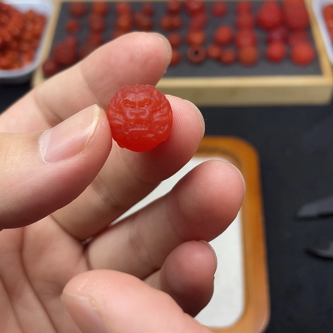 南红玛瑙13号保山樱桃红哑光卡14+龙珠未镶嵌