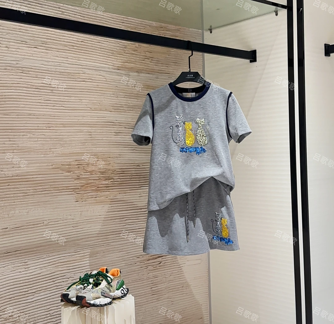 【茶茶】2025夏季爆款轻奢趣味小猫气质显瘦套装JC-A3603