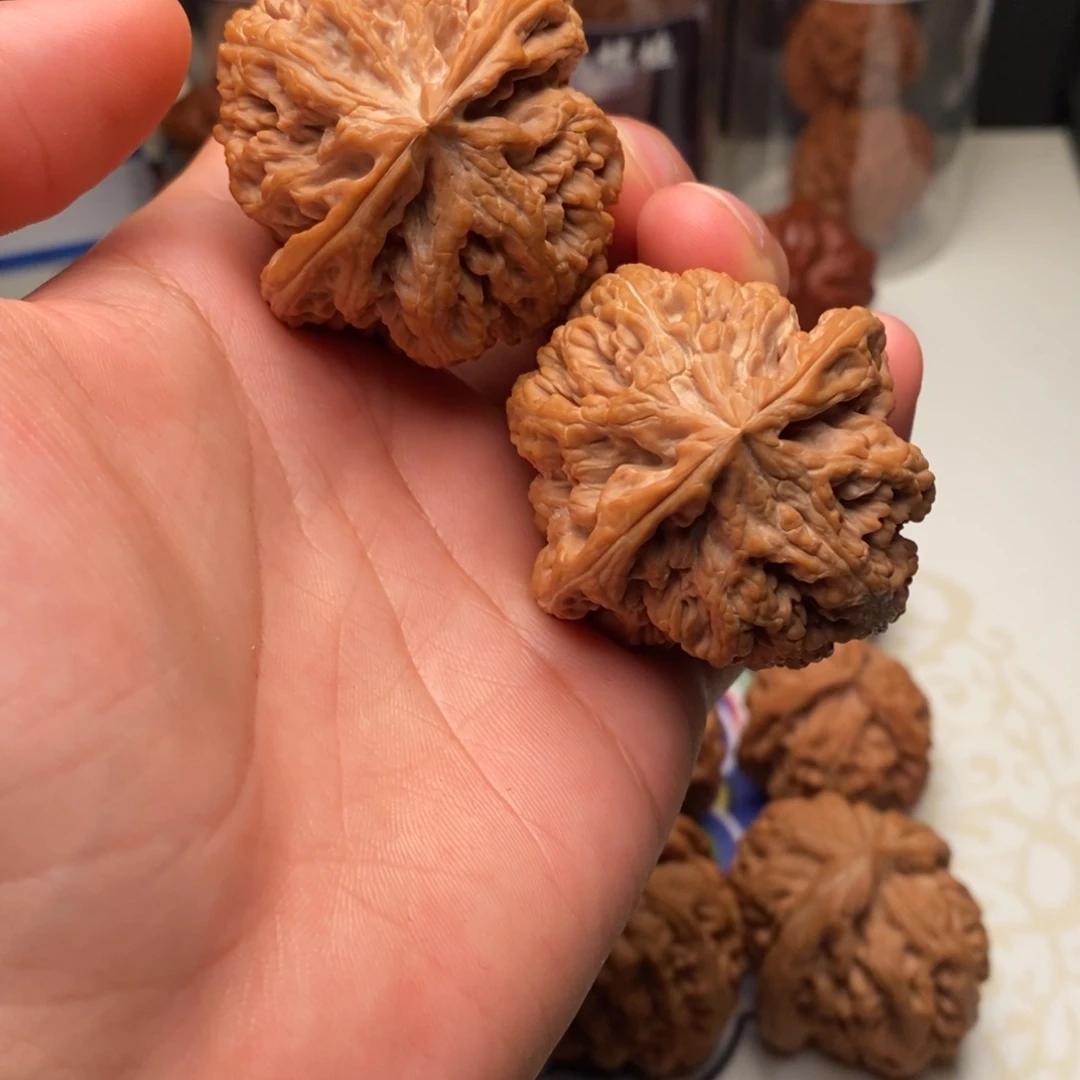 文玩核桃把件45原装大粗筋