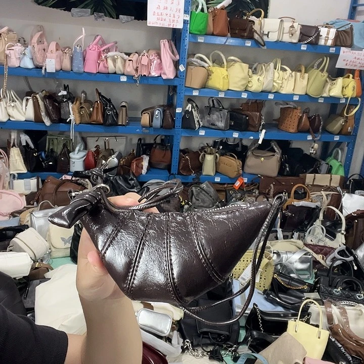 蚕丝健健康康平平安安