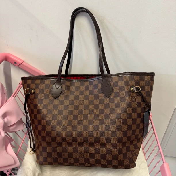 95新 LouisVuitton/路易威登 棕棋盘格中号nf/4682