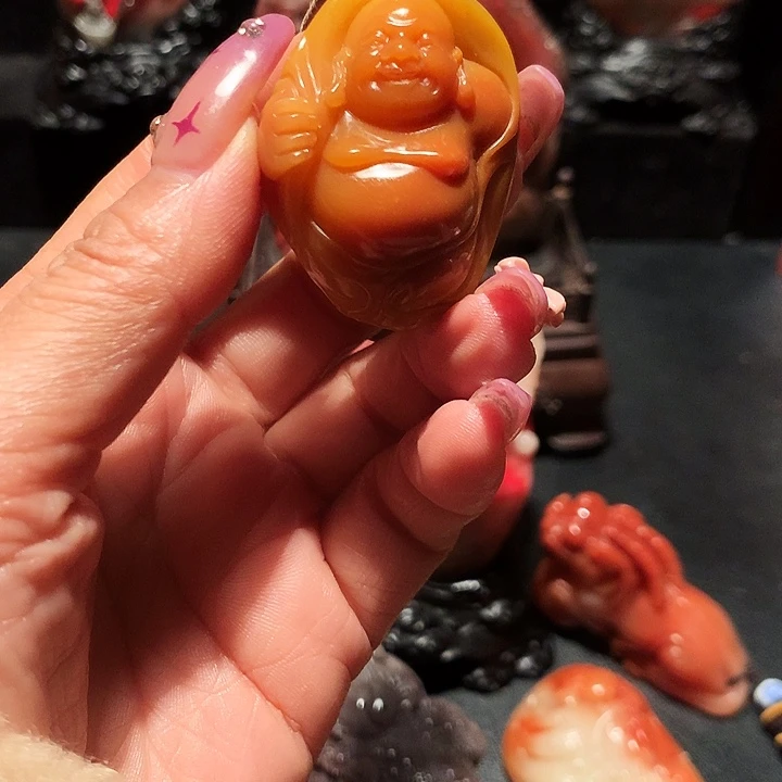 那***我昌化石大师的作品漂亮
