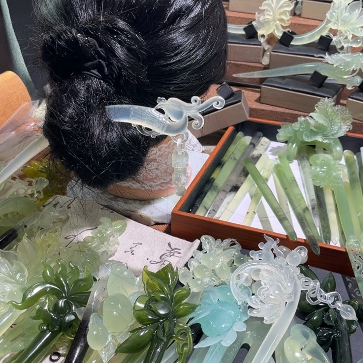 意***平蛇纹石玉合金发饰