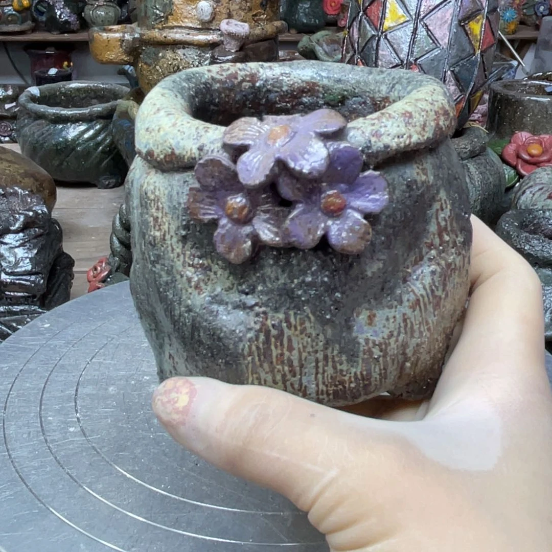 红陶粗砂陶瓷花盆