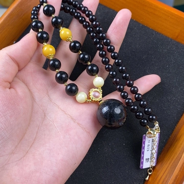 未镶嵌琥珀珠宝奇石