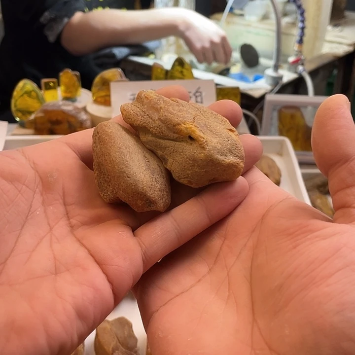 禾***子定制琥珀未镶嵌天然琥珀蜜蜡