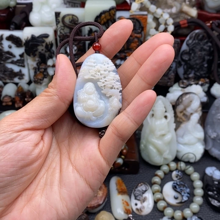 和田玉未镶嵌颈饰