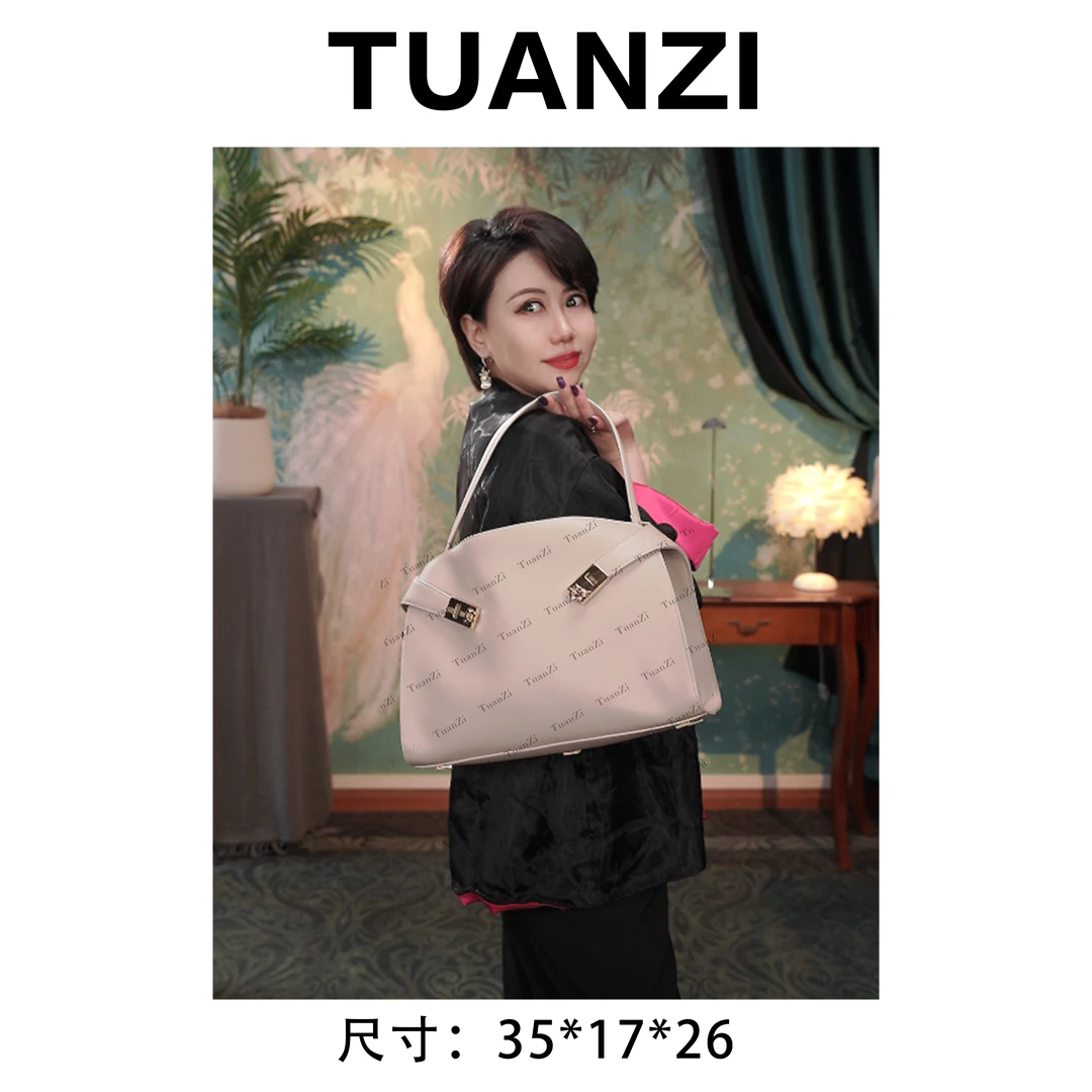 【高端玩家】菲●拉Hug35抱抱包头层牛皮女包 SLBL-826-白色