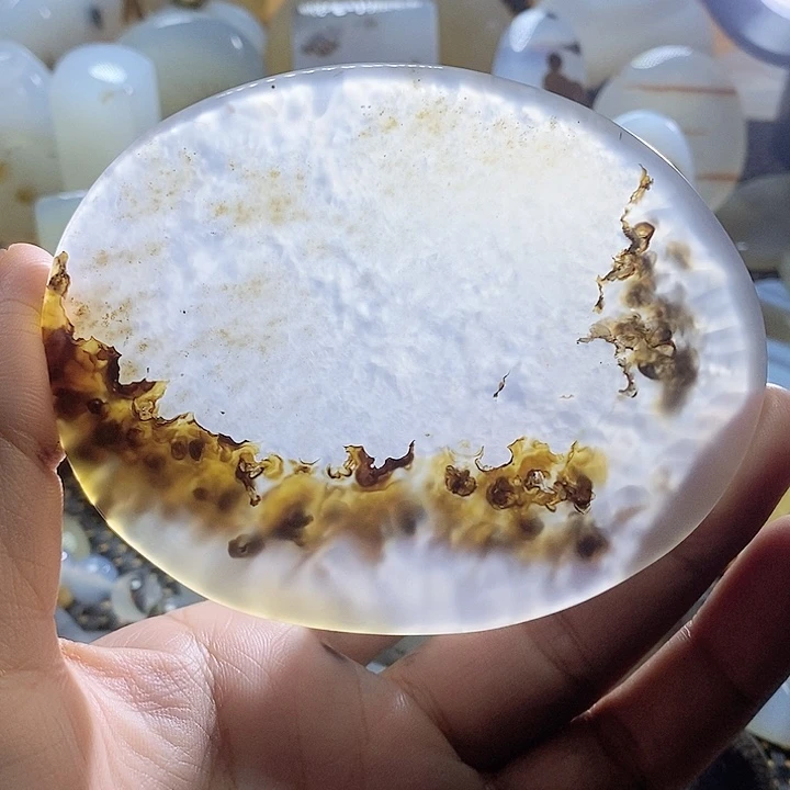 玛瑙/玉髓颈饰未镶嵌拉*克