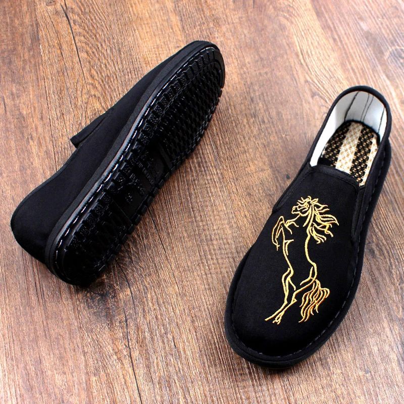 老北京布鞋男刺绣软底一脚蹬夏季新款耐磨透气工作轻便休闲胶底鞋