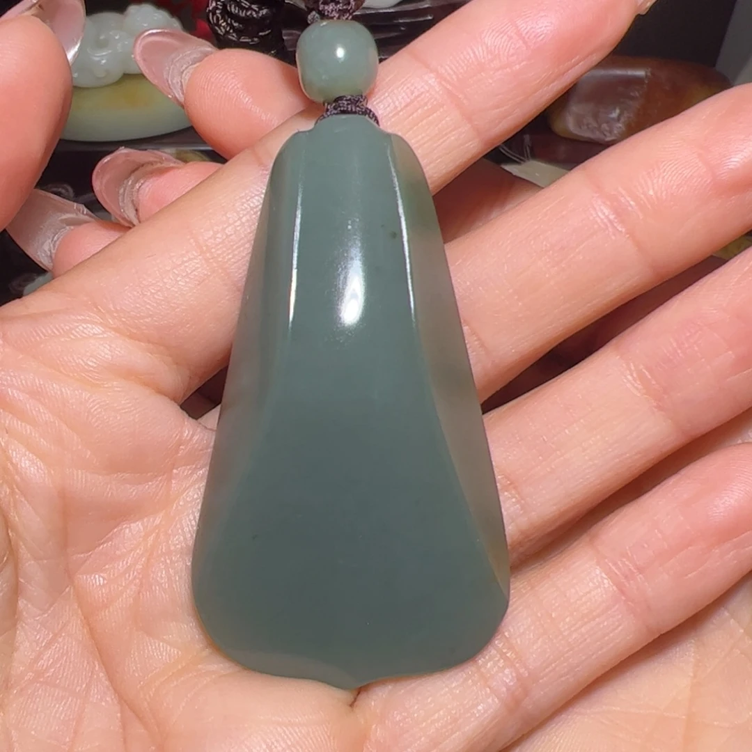 W***g和田玉未镶嵌颈饰