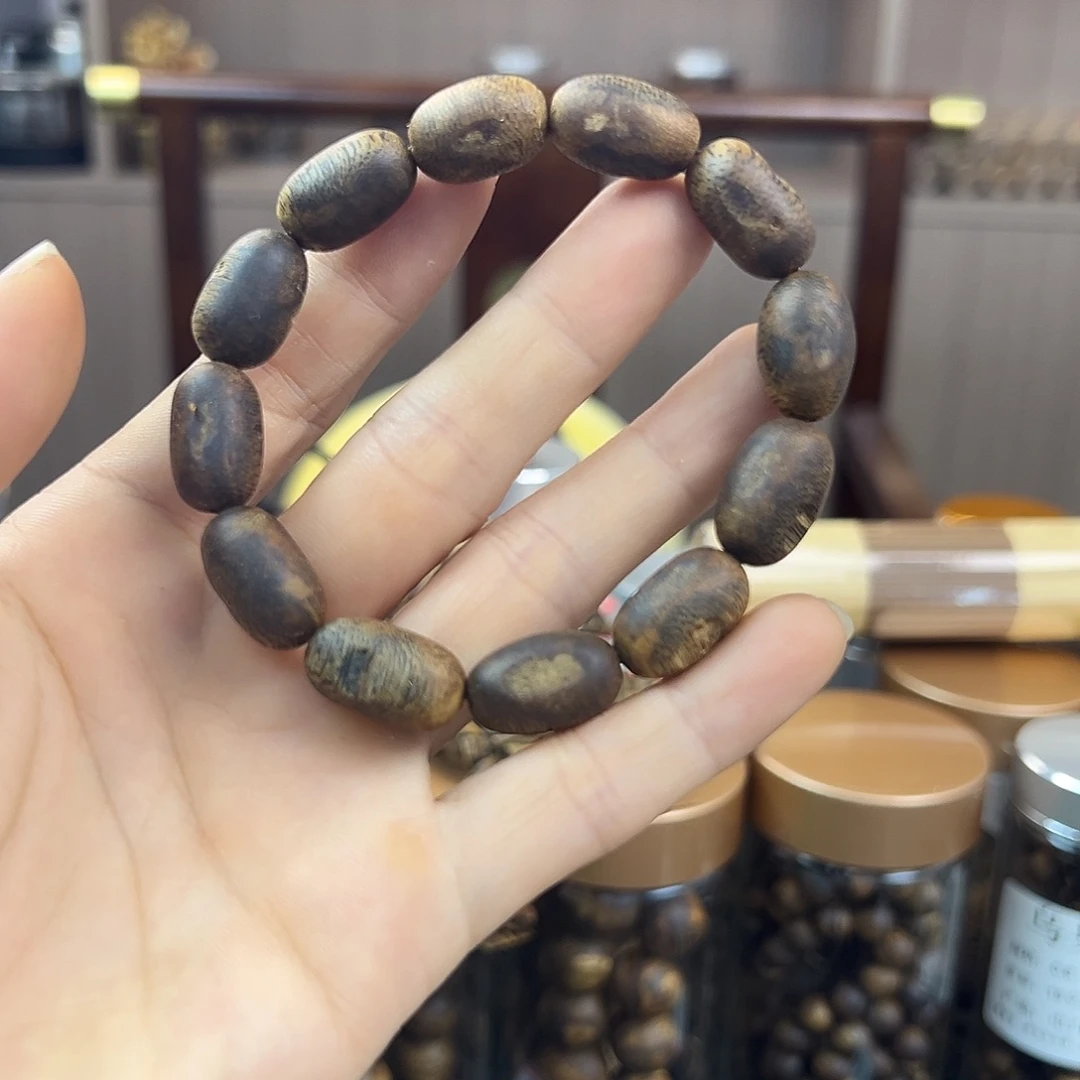 沉香沉香碎屑张勺子品种卡1.0单圈留疤9.4克