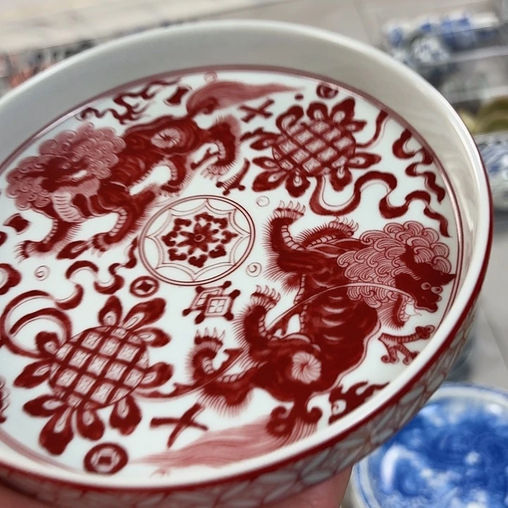 瓷片釉里红狮子大胡乘景德镇