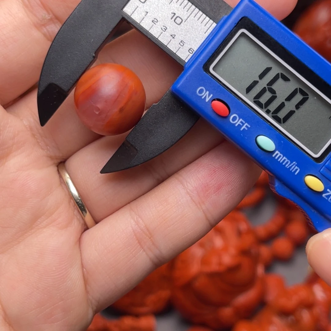 南红玛瑙配饰未镶嵌