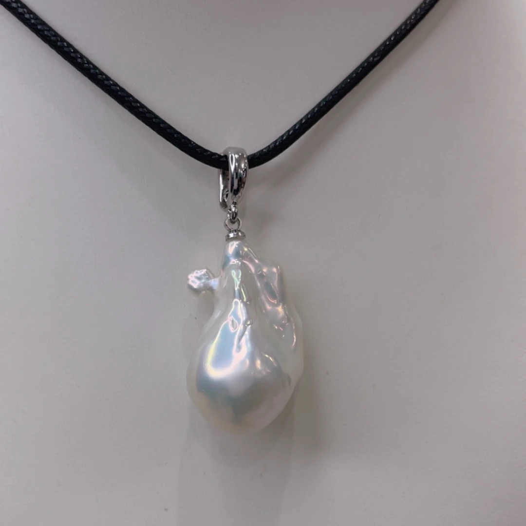 颈饰未镶嵌淡水珍珠