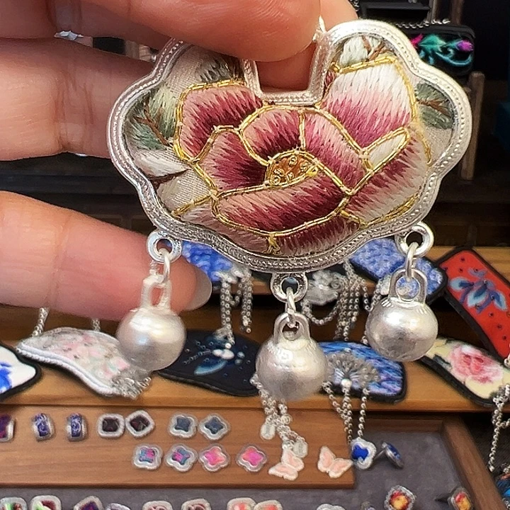 织绣手工刺绣工艺品