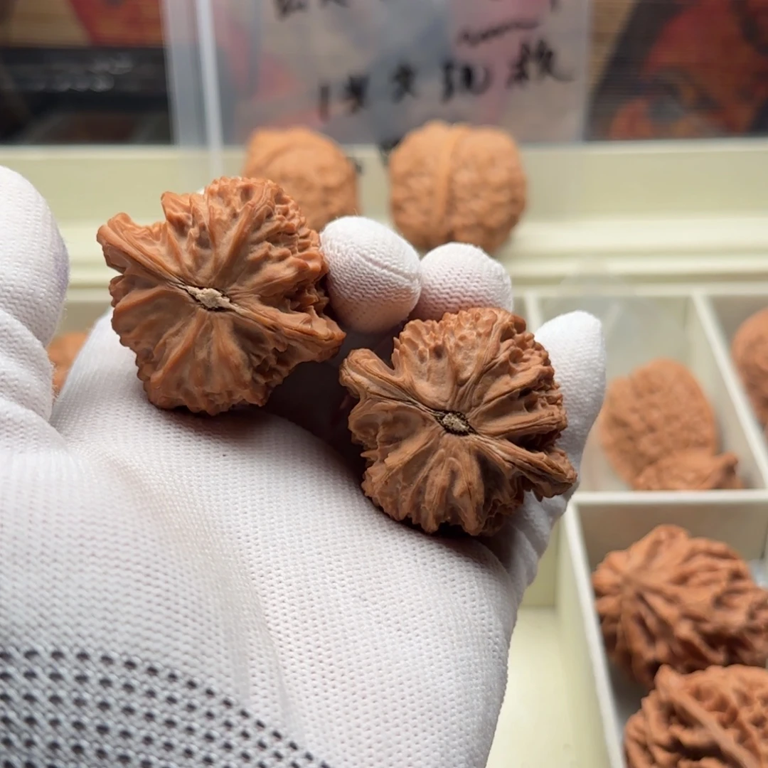 吊坠文玩核桃全品无修42角白