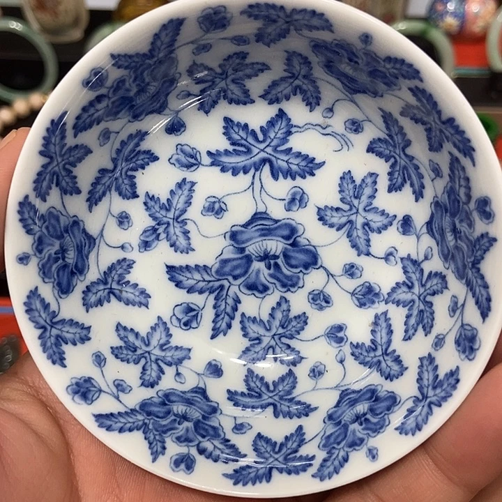 昆***布摆件青花笔锋浓转淡出