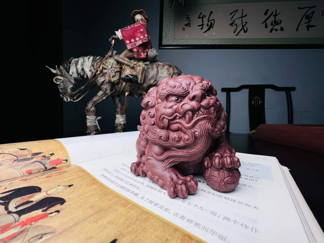 李建伟紫砂茶宠狮子踩绣球唐狮石狮事事如意对狮霸气宜兴观物紫砂